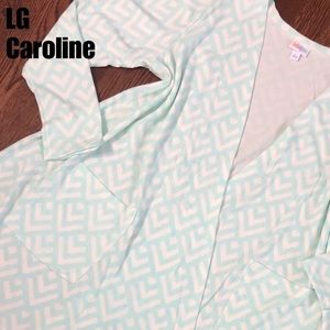NWT Lularoe Caroline Sweater